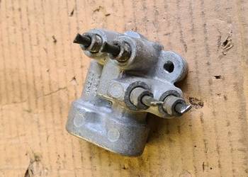 Subaru Legacy 3 BH5 korektor regulator siły hamowania hamulc