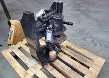 CASE IH PUMA 145 12r SZYNA ZACZEP WSPORNIK 84351250 SWORZEŃ 82029387