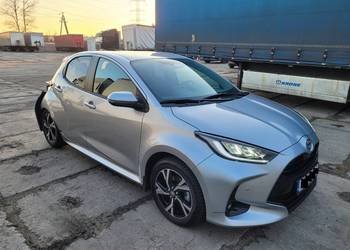 Toyotę Yaris 2025 1.5VVT HSD STYLE salon POLSKA