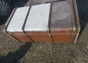 stary duzy kufer skrzynia zabytek antyk