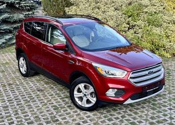 Ford Escape Kuga 1.5tB 4x4 Panorama Radar Blis