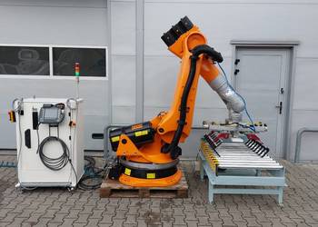 Paletyzator Paletyzer Zrobotyzowana paletyzacja worków kartonów KUKA ABB