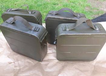 Skrzynki amunicyjne z taśmami 250 ogniw 7,62x54 mm Skrzynki amunicyjne z taśmami 250 ogniw 7,62x54 mm