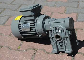 Motoreduktor kątowy 0.37kw.98obr./min.
