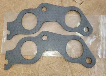 Wartburg 1.3 Trabant 1.1 - Nowe uszczelki kolektora wydechowego 2 sztuki