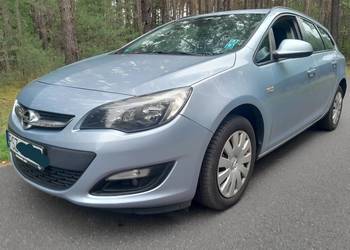 Opel Astra J 1.6d 136km 2014r. Zarejestrowany 145tys.km kombi zadbana