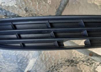KRATKA W ZDERZAK PRAWA DO VW PASSAT B6 2005-2010 ZAŚLEPKA auto bez HALOGENU