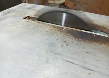 Piła przecinarka stołowa 600W  230V widia pilarka