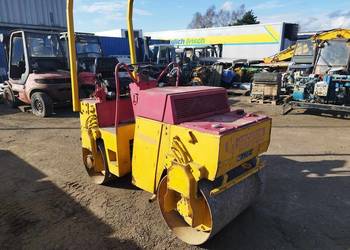Walec Drogowy wibracyjny, Silnik deutz 2 cylindrowy