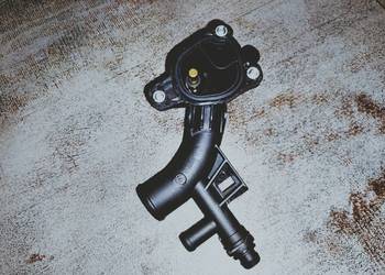 Obudowa termostatu 1.4 turbo opel, vauxhall, chevrolet