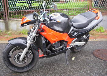 Suzuki RF 900  16 V Twin Cam