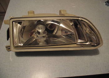 Honda CRX II EE8. Reflektor prawy.