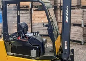 Sprzedam wózek widłowy Jungheinrich efg220