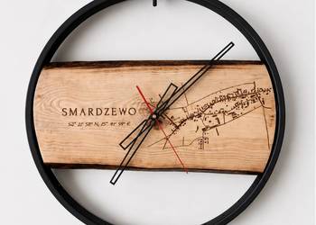 Zegar loftowy z mapą miejscowości – 52 cm | Personalizowany | Drewno +metal