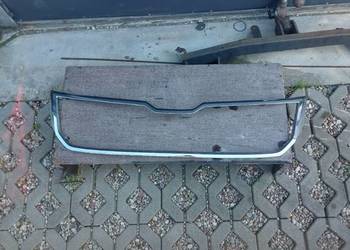 SKODA KODIAQ ATRAPA RAMKA ORYGINALNA CHROM 565853761 CAŁA ŁADNA