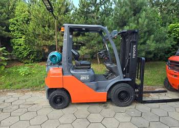 Toyota 02-8FGF20 Triplex 4,30 m rok 2018 PRZYGOTOWANY