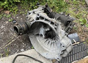 Skrzynia biegów VW Golf III Vento CHD18103