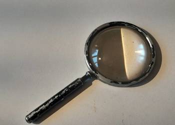 Stara duża lupa szkło powiększające z czasów PRL retro vintage używana