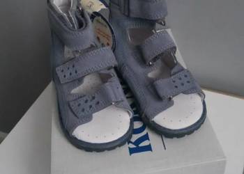 Trzewiki rozmiar 22 (nr70)