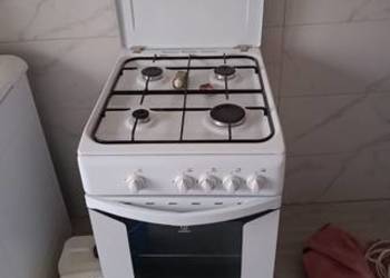 Kuchenka gazowa indesit