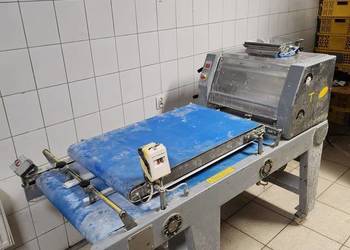 wydłużarka do ciasta / chleba