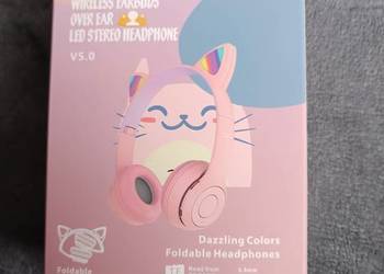 Słuchawki kotki. Pudełko otwierane, słuchawki nieużywane