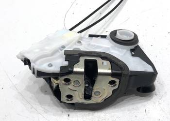 ZAMEK DRZWI PRAWY PRZÓD TOYOTA YARIS III Hatchback