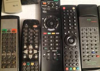 Piloty do tv VHS dvd polecam