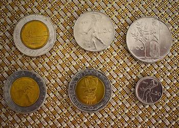 Włoskie liry , monety z lat 60 - 90 tych . - 6 sztuk w jednej cenie .