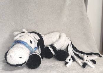 Maskotka Konik na Szydełku Handmade Amigurumi Prezent