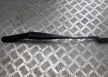 RAMIE WYCIERACZKI LEWE FORD FIESTA MK7 8A61-17526-AD