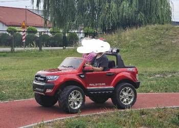 Samochód elektryczny dla dziecka Ford Ranger 4x4