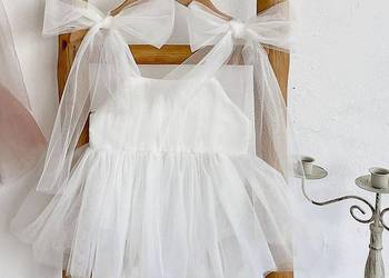 Elegancka sukienka niemowlęca