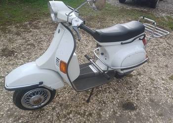 Vespa 1989 rok. Orginalny lakier. Vespa 1989 rok. Orginalny lakier.