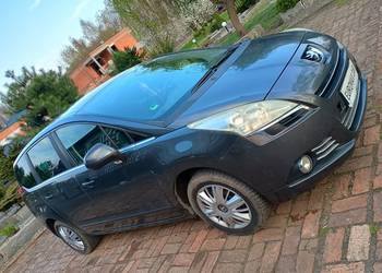 Peugeot 5008 benzyna 2010 r