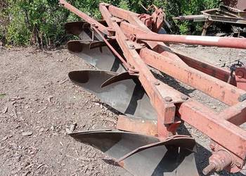 Pług zagonowy 4 skibowy UNIA