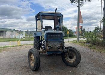 Traktor Ford 3000 mocniejszy od c330 t25