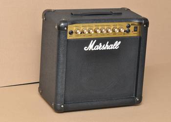 Wzmacniacz gitarowy - Marshall MG 15 DFX - Stan prawie jak nowy.