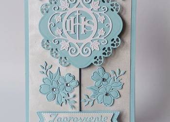 ZAPROSZENIA KOMUNIA CHŁOPIEC IHS W KWIATACH OTWIERANE B6 BŁĘKIT-BIEL