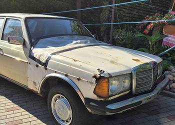 Sprzedam Mercedesa W123