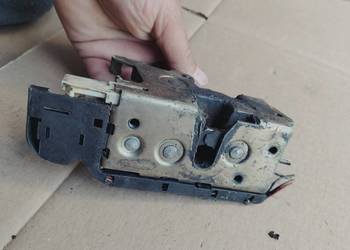 ZAMEK DRZWI KIEROWCY MERCEDES VITO W638