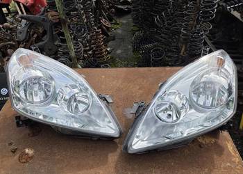 Lampy przednie Zafira b lift