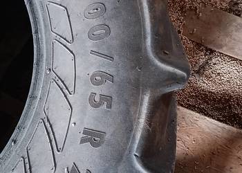 opony 600/65 R28 Continental