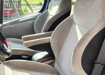 Fotele opel Vivaro