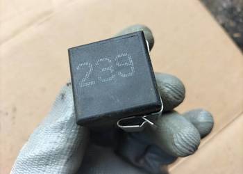 PRZEKAŹNIK AUDI  239 445955529A