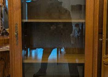 Bardzo ładna witryna ludwikowska dąb-sklep Dąbrowa Górnicza