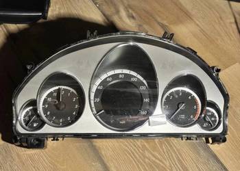 Licznik Mercedes W212 3.0 CDI A2129002010 Anglik MPH