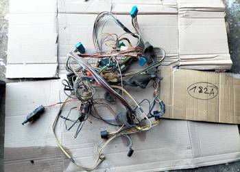 GOLF 2 JETTA 2 1.3B INSTALACJA WIĄZKA ELEKTRYCZNA KONSOLI PULPITU DESKI