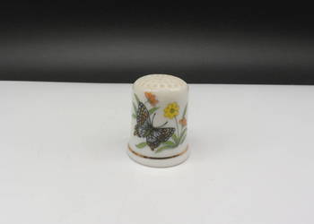 Kolekcjonerski Naparstek Porcelanowy – Motyl i Kwiaty