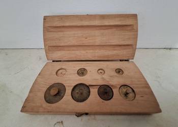 Zestaw odważników w drewnianym etui Vintage